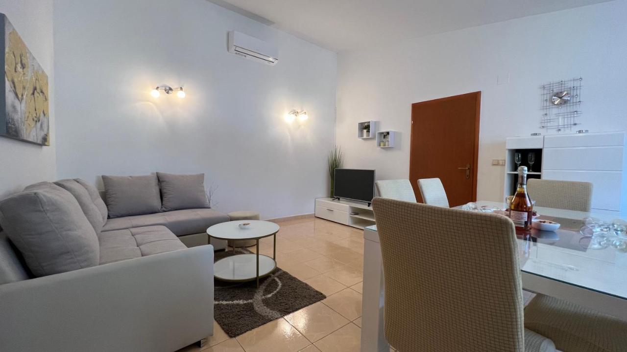 House Roca Apartment Vodice Ngoại thất bức ảnh